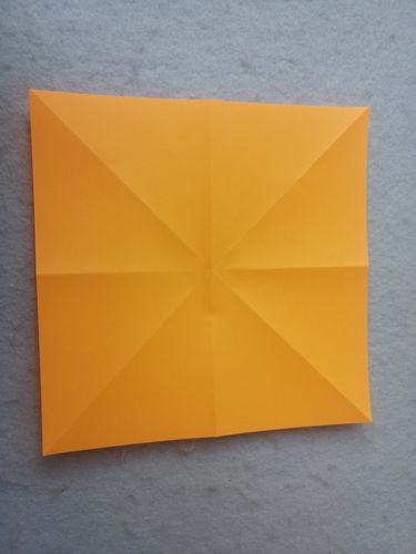正方形折纸,米字线折好