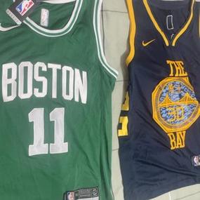 波士顿球衣女款全新买就送勇士30号也全新但是标签掉了