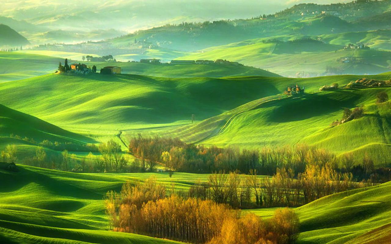 绿色山丘唯美风景图片桌面壁纸