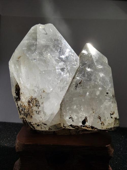 一颗喜马拉雅水晶原石