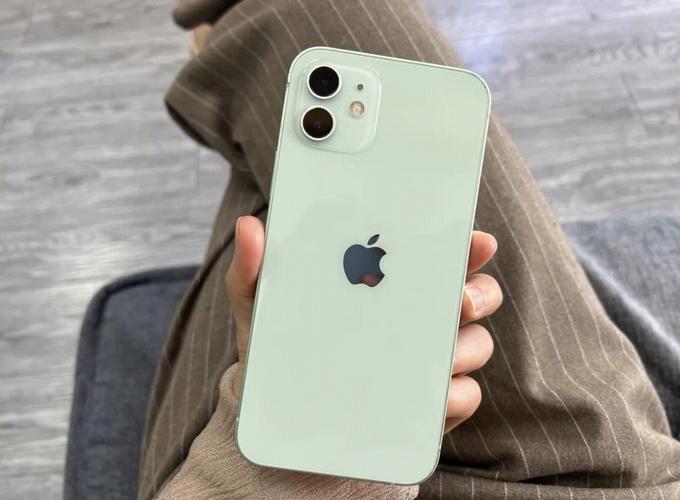 绿色 成色完美无磕碰无划痕#苹果  #我要上热门  #苹果12  #手机分享
