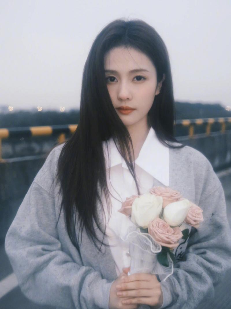 白鹿(原名白梦妍),1994年9月23日出生于江苏省常州市,中国内地女演 