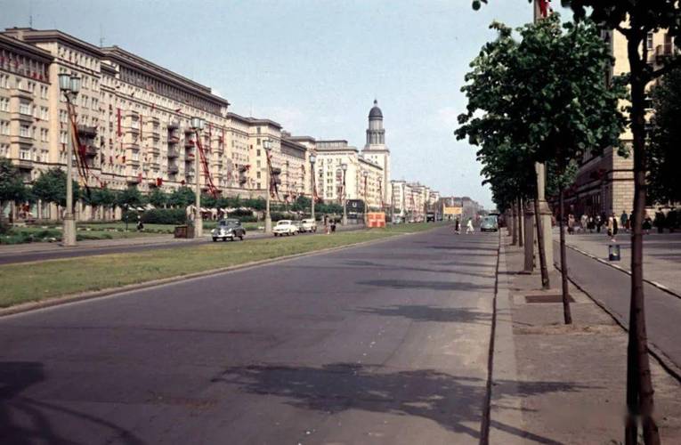 上世纪60年代初期国外大城市的街景_搜狐汽车_搜狐网