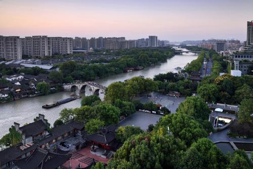 杭州京杭大运河拱宸桥古建筑风光