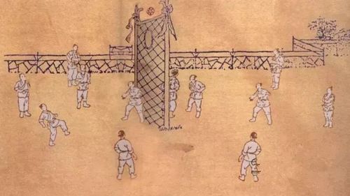 蹴鞠,就是用足去踢球.这是古代清明节时人们喜爱的一种游戏