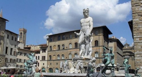 关键词:佛罗伦萨美景3 佛罗伦萨 广场 雕像 建筑 希腊神像 国外旅游