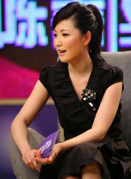 陈蓉,东方卫视上海电视台主持人陈蓉简历,微博,照片,老公是谁?