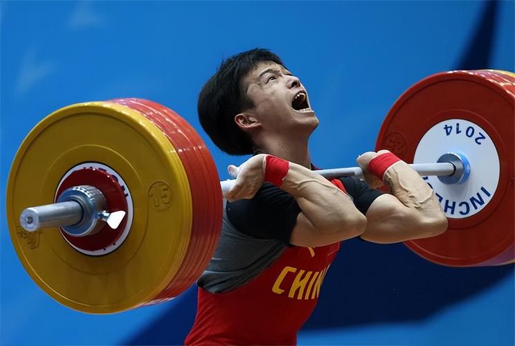 严润哲退役了吗(12年,中国举重运动员哭着连说三个"对不起",背后原因