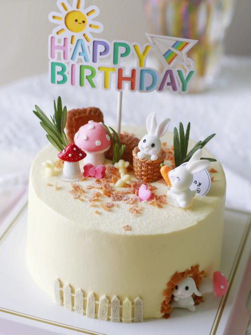 小兔子主题生日蛋糕