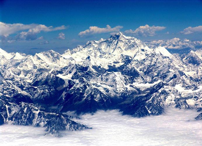 世界最高的山峰不是珠穆朗玛峰,世界第一山峰是不是珠穆朗玛峰