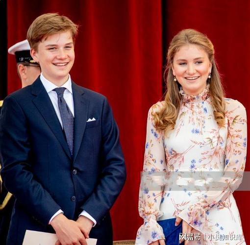 比利时大王子18岁庆生照脸上的青春痘消失五官酷似女王储姐姐