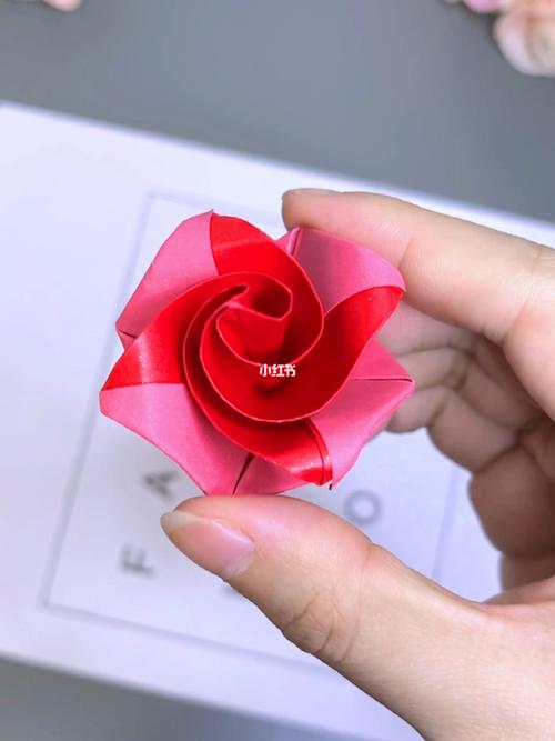 折纸玫瑰花超级简单折一朵送给你喜欢的人