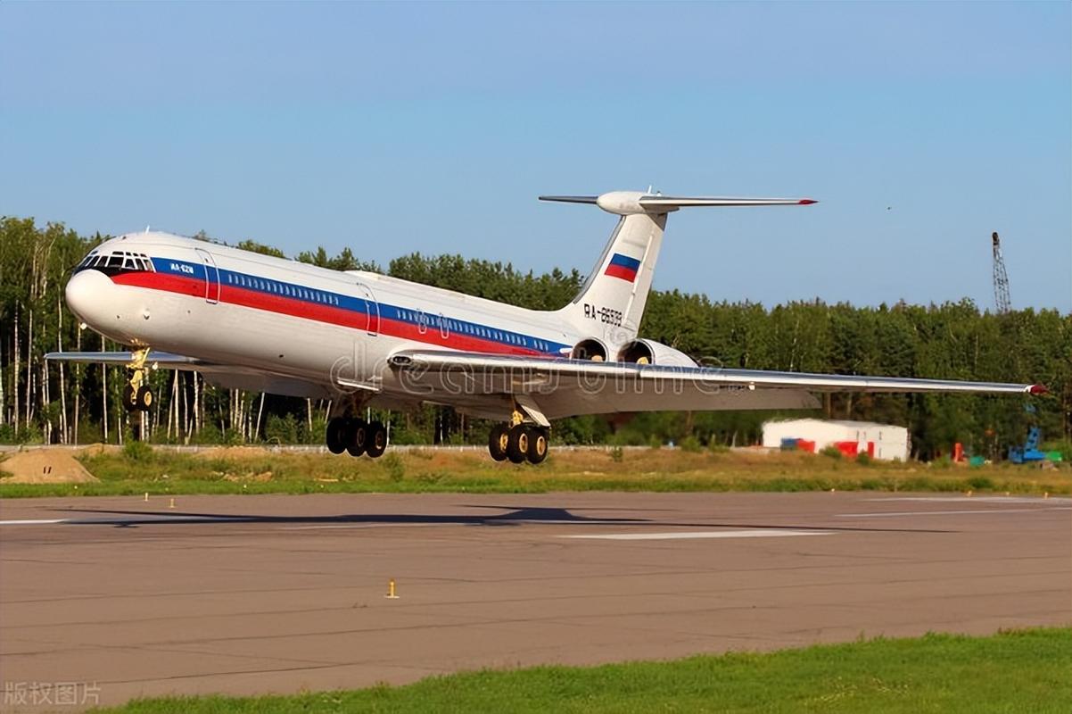伊尔62飞机:苏联民航业的里程碑