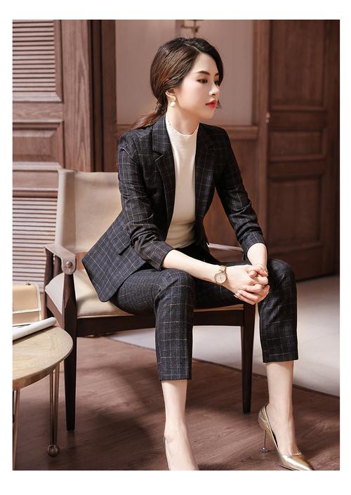 格子西装套装女气质韩版小香风秋冬2020新款时尚职业装女装大码显瘦