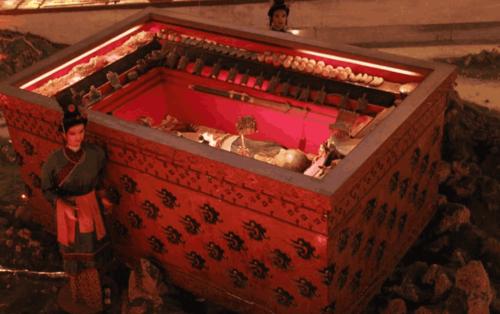 秦始皇的墓为什么不敢挖掘墓口的这两具尸体和万吨水银