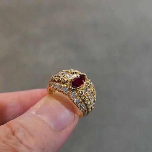 你们一定喜欢这枚复古款红宝石戒指