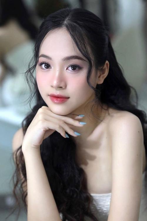 越南神仙姐姐美出圈让你看一眼就沦陷的美貌