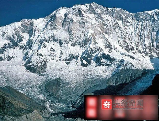 世界最高的山峰 珠穆朗玛峰海拔高达8868米