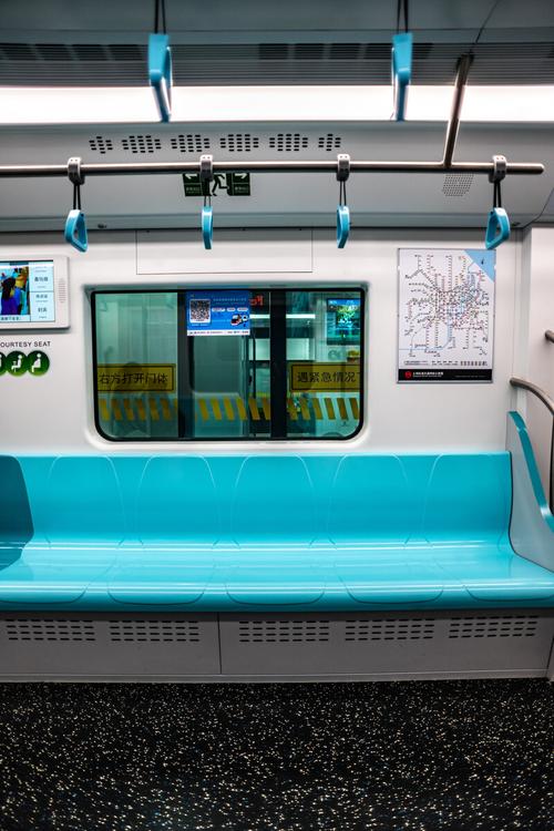 上海地铁14号线车厢内部空间地铁座椅扶手把手