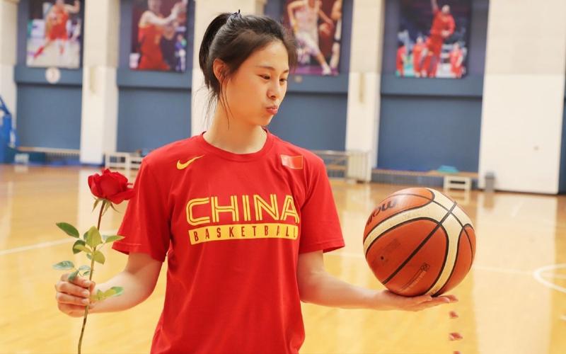 中国女篮后卫王思雨国家队生涯至今精彩集锦(2018-2020)