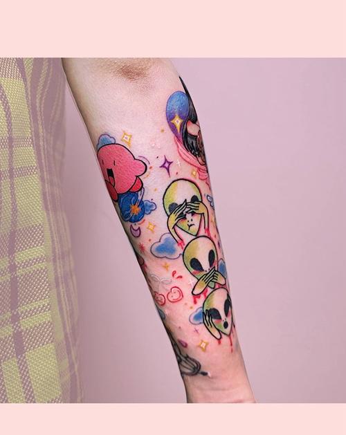 可爱花臂翻新纹身图片手臂卡通可爱纹身图案