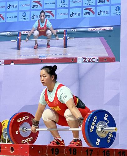 举重——亚锦赛女子76公斤级:张旺丽夺冠
