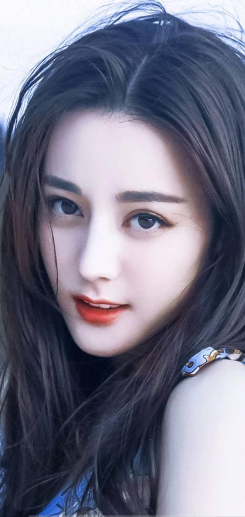 迪丽热巴是不是中国娱乐圈最好看的女明星?