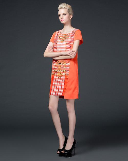 橘色时尚印花o型短袖连衣裙