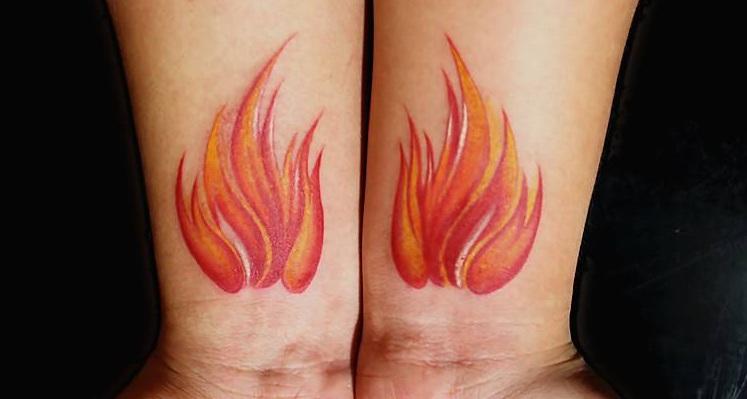 在身上燃烧,火的素材纹身.刺青微刊