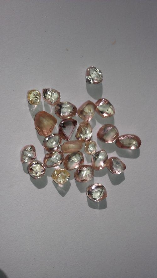天然金刚石颗粒钻石毛胚一级天然金刚石