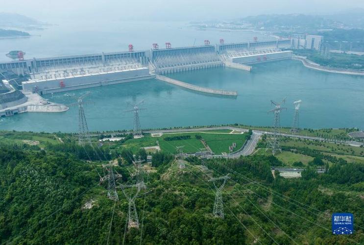 三峡集团长江干流梯级水电站累计发电量突破3万亿千瓦时