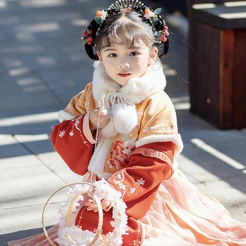 智扣年货汉服女童冬装小女孩中国风儿童唐装古风过年装拜年服古装