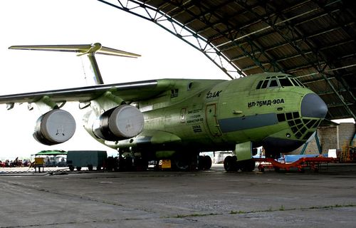 据外国媒体报道,中国可能还将引进一批俄罗斯伊尔-476大型运输机.