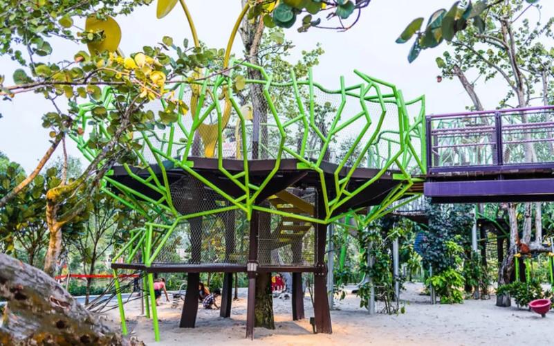 创意游乐设施新加坡儿童探险树屋空中的游乐园