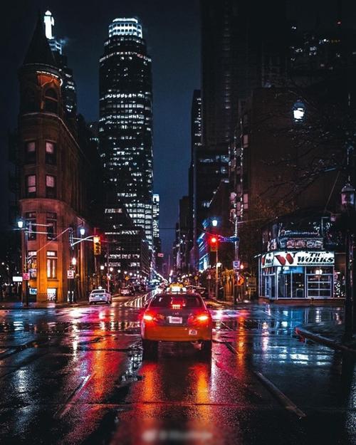 深沉孤寂的加拿大城市街头夜景摄影图片
