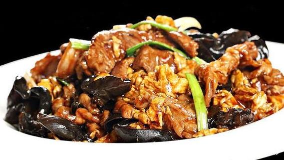 醋溜木须,天津传统菜之一,随便一个天津菜馆,都能做出一道特别下饭的