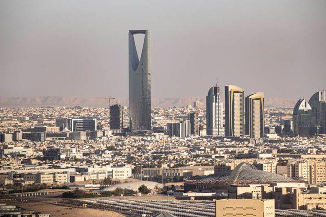 前沿观察 | 沙特阿拉伯石油收入预计将增长66%,达到2490亿美元|原油|