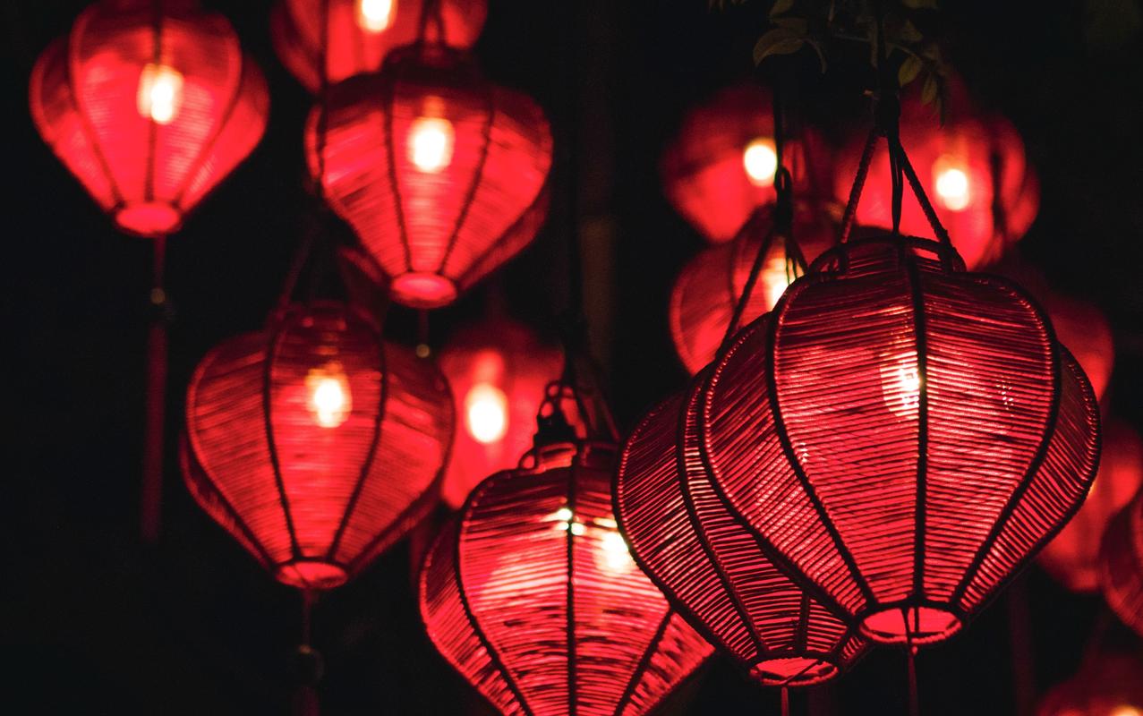 虽然春节已过,可这些灯笼确实是太漂亮了!