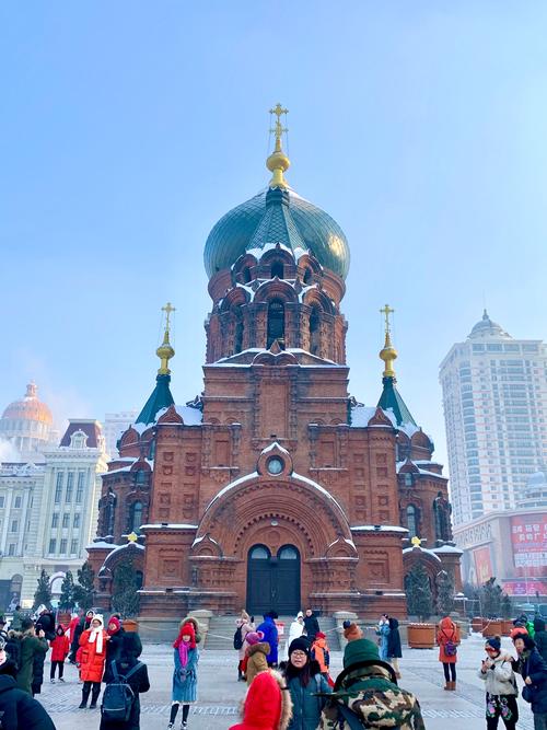 是一座始建于1907年拜占庭风格的东正教教堂,为哈尔滨的标志性建筑