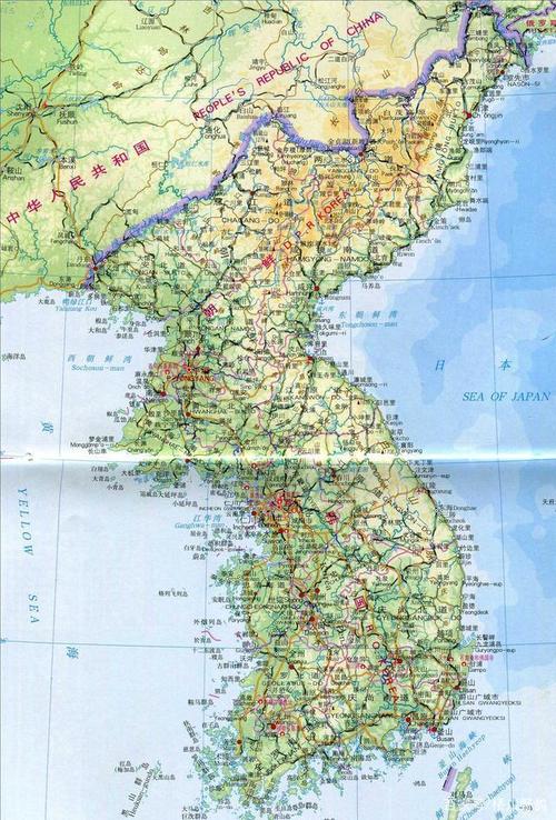 我们从朝鲜半岛的地形图上看到,整个朝鲜半岛几乎都被高高低低的群山