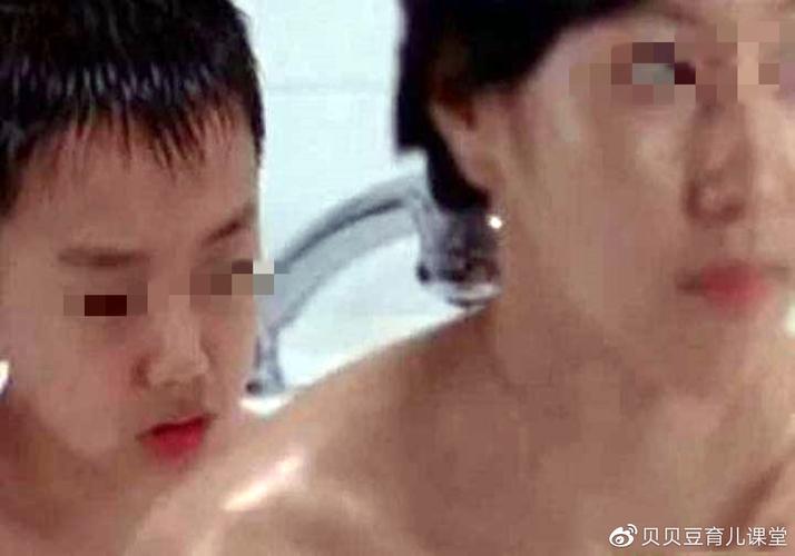 和丈夫去他姐家吃饭,结果见到这么一幕:12岁大的小外甥洗澡洗到一半