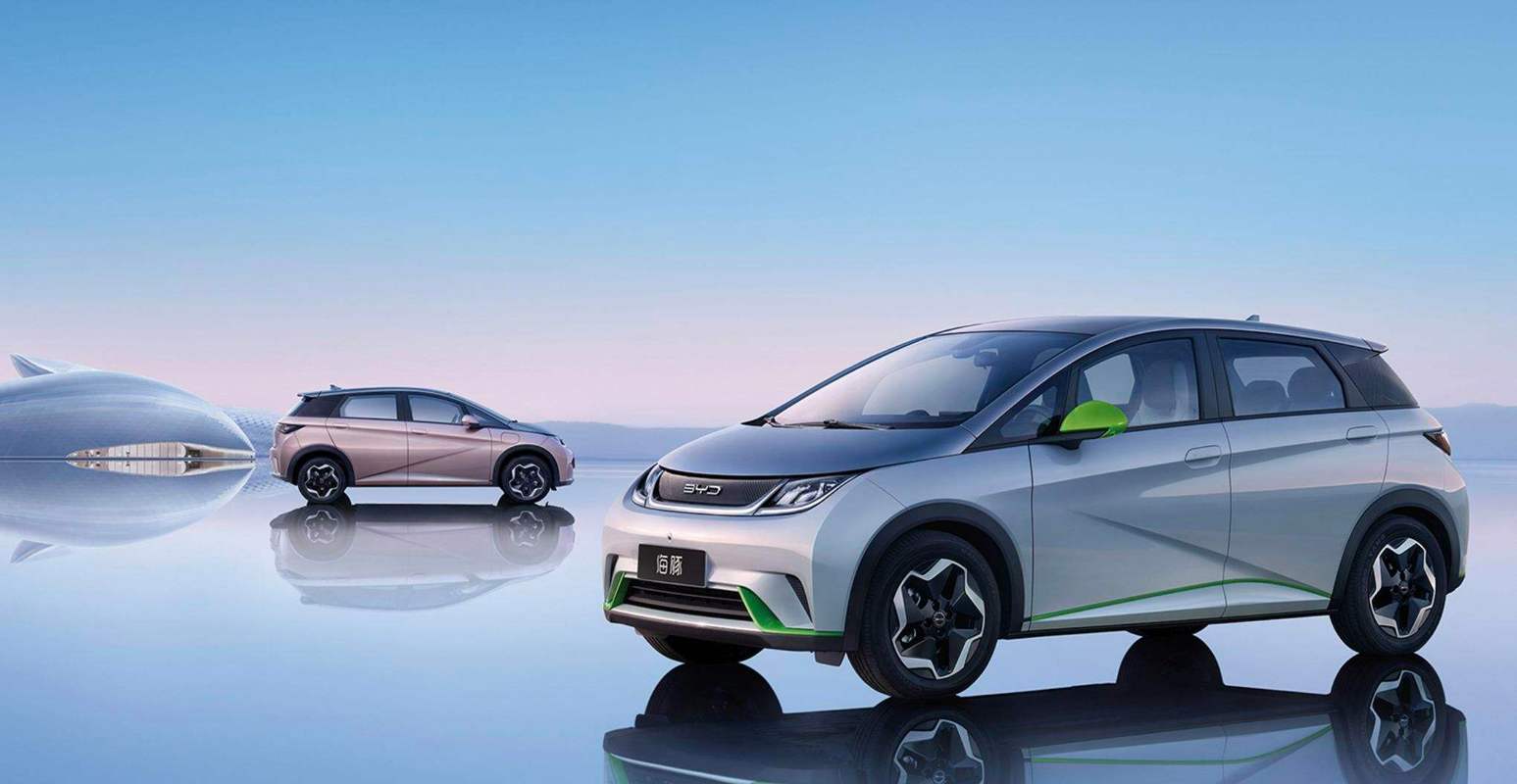 了全球新能源汽车市场的发展,2021年中国大陆共销售320万辆纯电动汽车