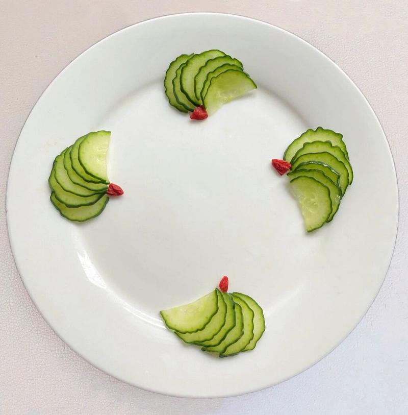 创意🔥黄瓜🥒摆盘年夜饭桌上简单易学的摆盘 带教程 简直太简单了