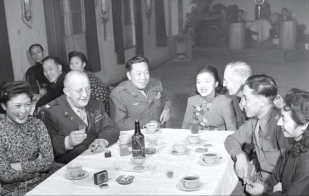 1947年李天霞见死不救害死张灵甫逃到台湾后晚年生活怎样