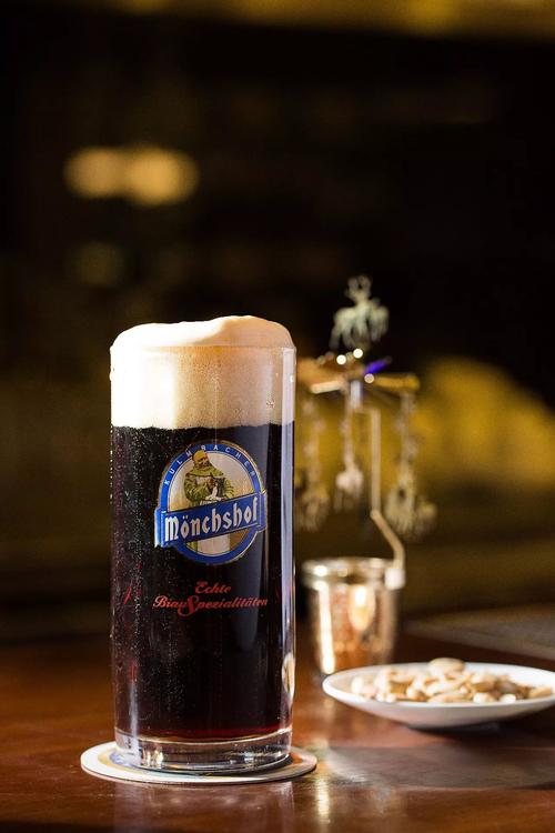 博璨德国啤酒餐厅|时尚工业风挑染的传统德. - f396969434的主页