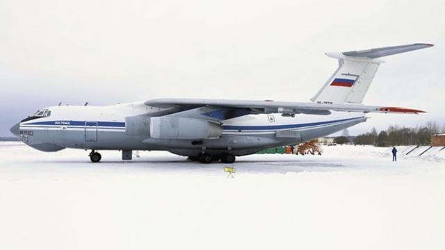 俄式运输机"独门绝技":能挂弹客串轰炸机(图)资料图:俄军伊尔476运输