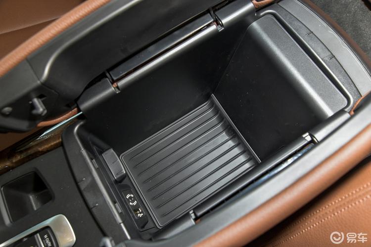 【宝马x52014款xdrive35i 典雅型前排中央扶手箱空间汽车图片-汽车