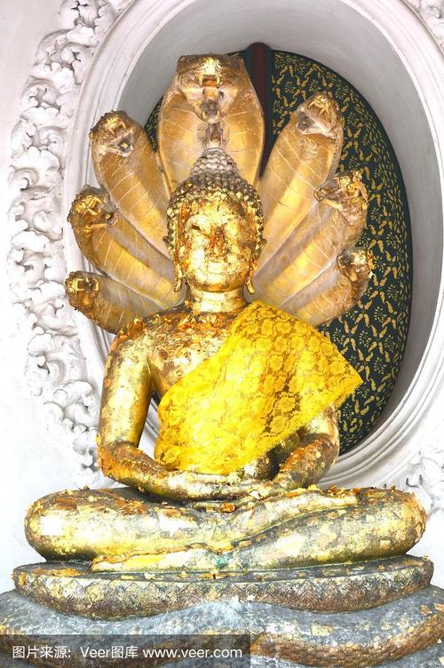 七头那迦蛇佛像,泰国