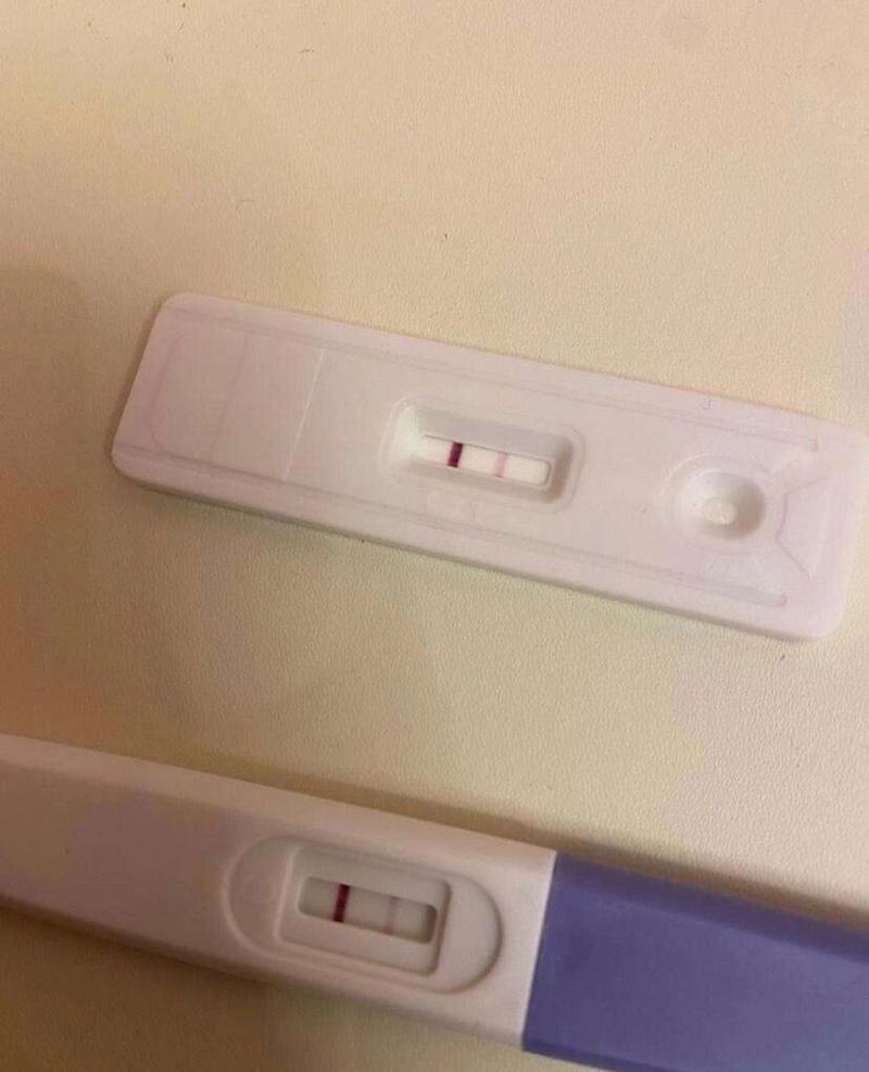 验孕棒一深一浅❗是怀孕了吗❓ ⭕用测孕试纸测出一深一浅两条