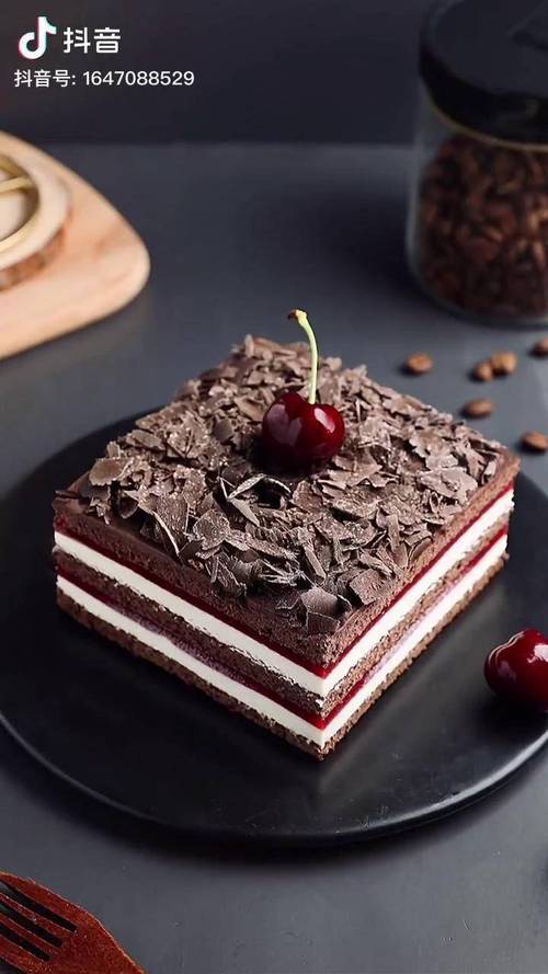 来一款高阶版黑森林慕斯黑森林蛋糕美食巧克力